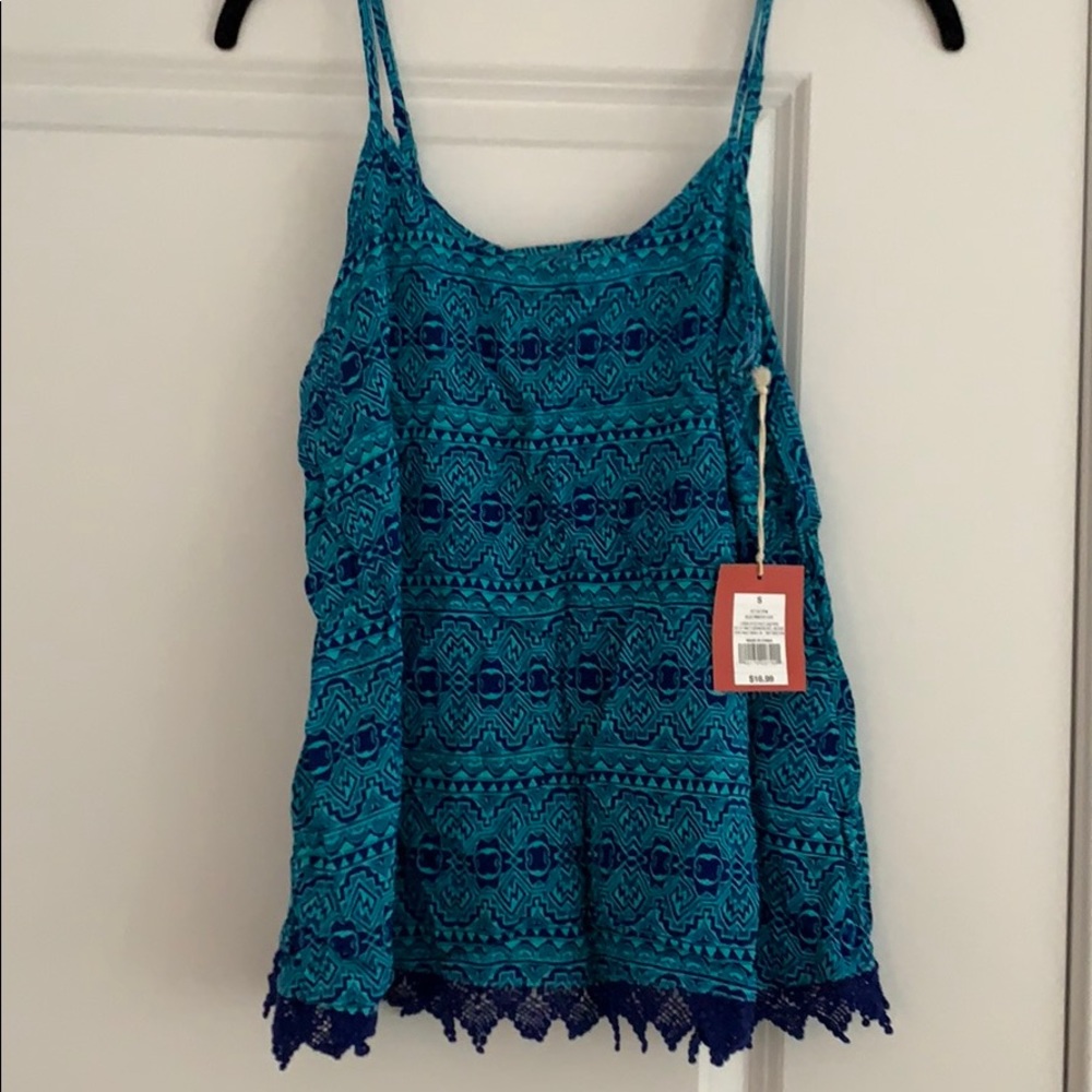 NWT Aztec Flowy Tank
